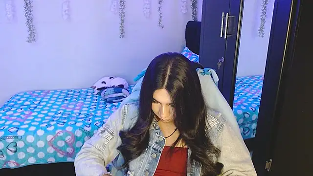 Lyaa Cute online show from 28, 4, 2026