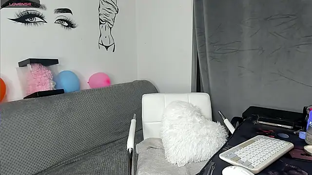 EvelynHais online show from 21, 9, 2025