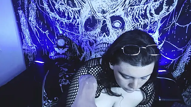 mikaskullcs online show from 21, 4, 2026