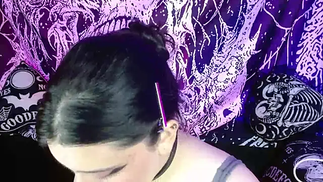 mikaskullcs online show from 20, 9, 2025