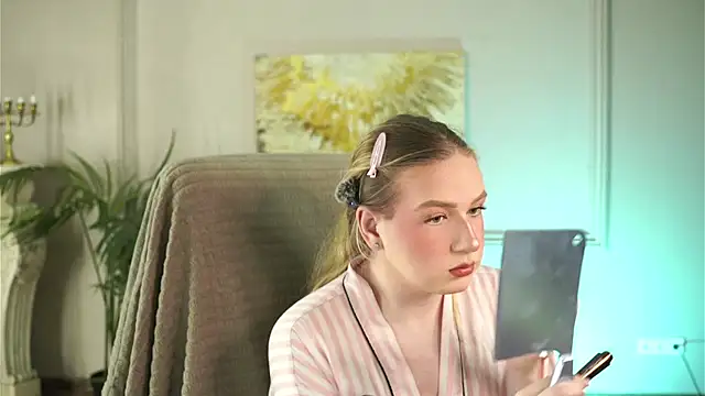 Snapshot of Jes_Solar chatting on 24, 6, 2026 Jes Solar online show from 24, 6, 2026