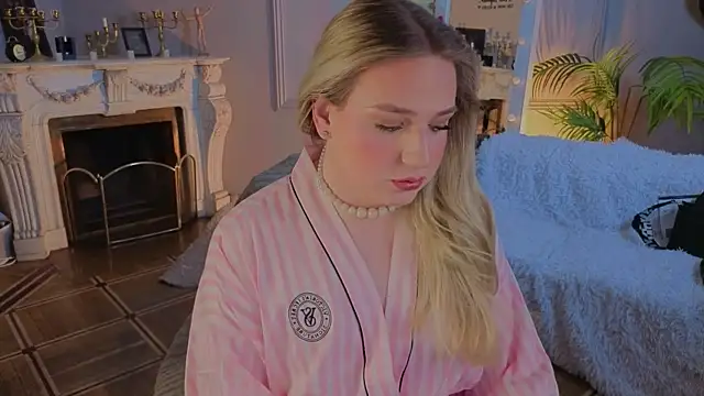 Jes Solar online show from 2, 4, 2026