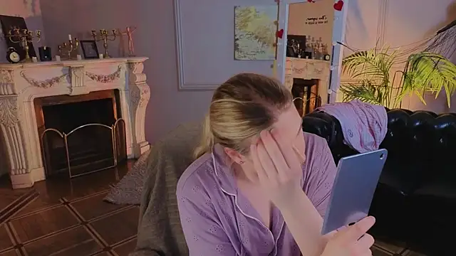 Jes Solar online show from 5, 4, 2026