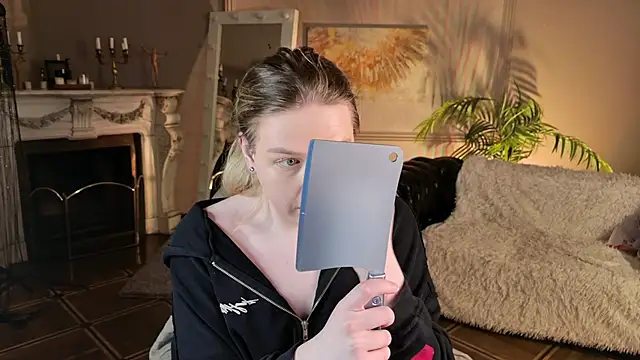 Jes Solar online show from 4, 6, 2026