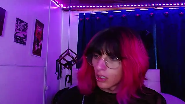 goth minerva online show from 18, 11, 2025