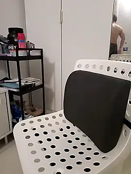 woonee827372 online show from 18, 10, 2025