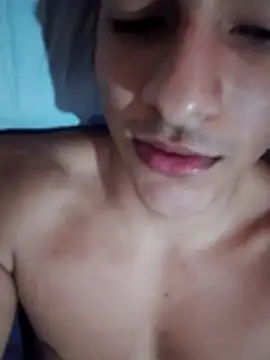 Snapshot of Danieloff chatting on 9, 11, 2025 Danieloff online show from 9, 11, 2025