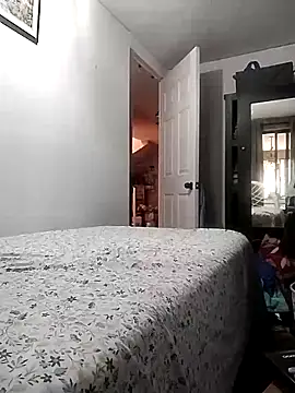 Snapshot of ERobnequizC25 chatting on 8, 11, 2025 ERobnequizC25 online show from 8, 11, 2025