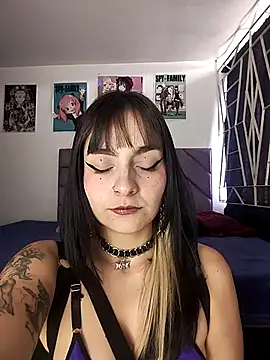 Snapshot of KARINNA__RAVEN chatting on 7, 5, 2026 KARINNA RAVEN online show from 7, 5, 2026