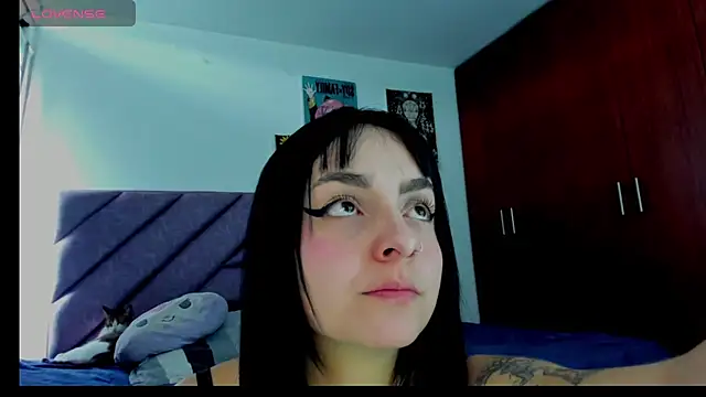 Snapshot of KARINNA__RAVEN chatting on 1, 6, 2026 KARINNA RAVEN online show from 1, 6, 2026