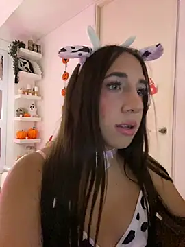 Snapshot of Tiana_Paez1 chatting on 18, 10, 2025 Tiana Paez1 online show from 18, 10, 2025