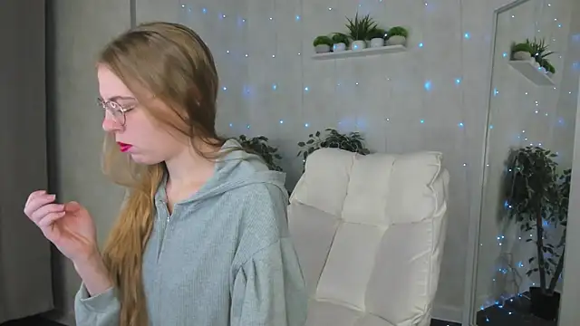 Joann Shermann online show from 22, 10, 2025