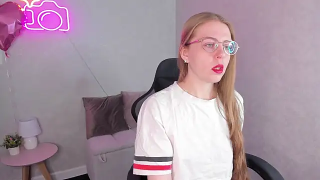 Joann Shermann online show from 25, 2, 2026