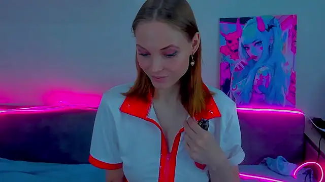Gina lovelyy online show from 13, 9, 2025