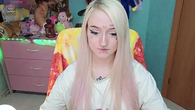 Manuela unicorn online show from 26, 11, 2025