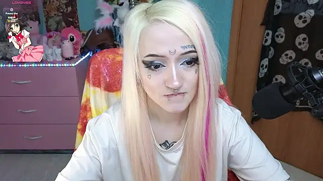 Manuela unicorn online show from 12, 3, 2026