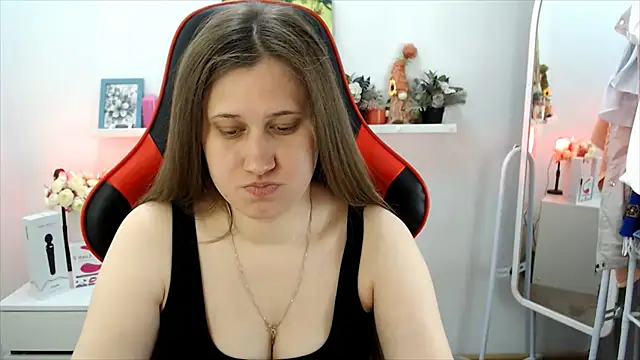 Snapshot of Lucky_Lana chatting on 28, 4, 2026 Lucky Lana online show from 28, 4, 2026