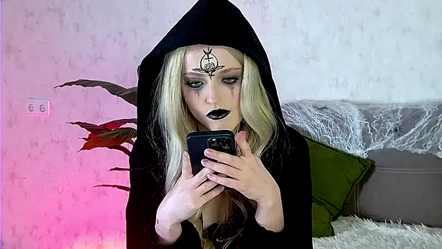 AshleyD  online show from 31, 10, 2025