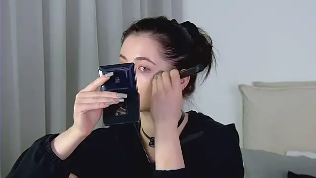 AshleyD  online show from 9, 2, 2026