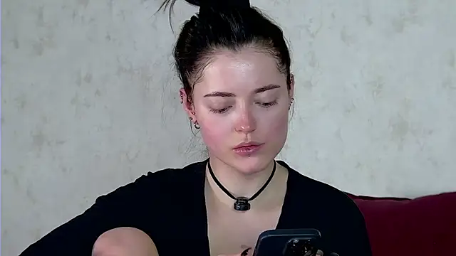 AshleyD  online show from 12, 3, 2026