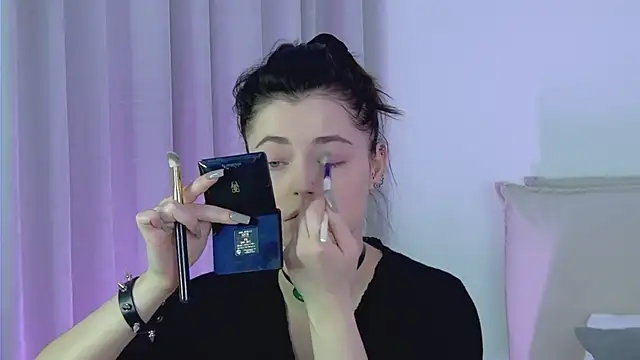 AshleyD  online show from 8, 2, 2026