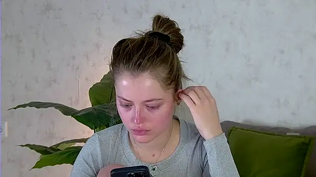 AshleyD  online show from 25, 10, 2025