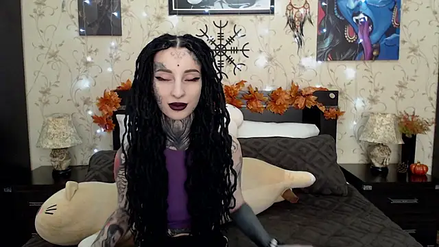 Velvetbat online show from 17, 10, 2025