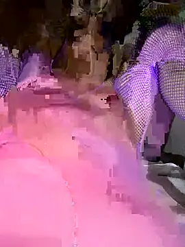 Lilbeezie81 online show from 9, 2, 2026