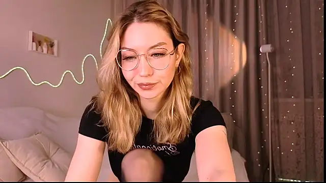 Lilo Sims online show from 24, 11, 2025