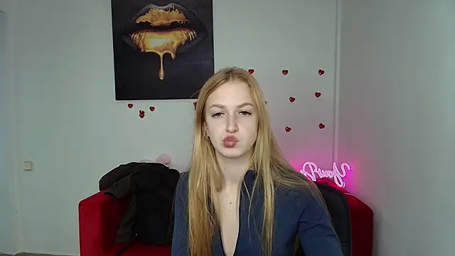 Snapshot of MirandaMayers chatting on 21, 3, 2025 MirandaMayers online show from 21, 3, 2025