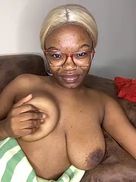 YummyMelanin117 online show from 23, 2, 2026