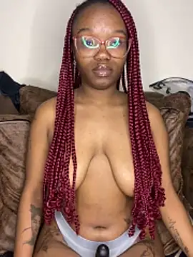 YummyMelanin117 online show from 29, 4, 2026