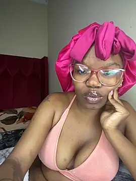 YummyMelanin117 online show from 25, 11, 2025