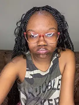 YummyMelanin117 online show from 2, 2, 2026