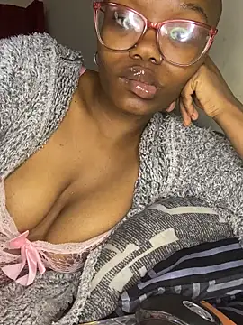 YummyMelanin117 online show from 23, 10, 2025