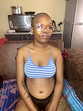 YummyMelanin117 online show from 29, 10, 2025