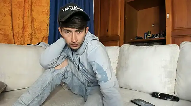 laurent 01 online show from 21, 3, 2025