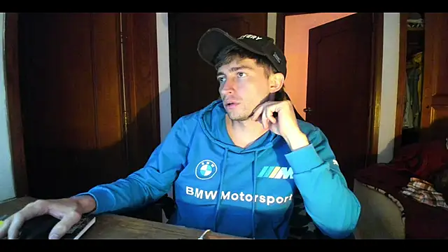 laurent 01 online show from 25, 9, 2025