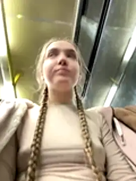 bambi lu online show from 17, 12, 2025