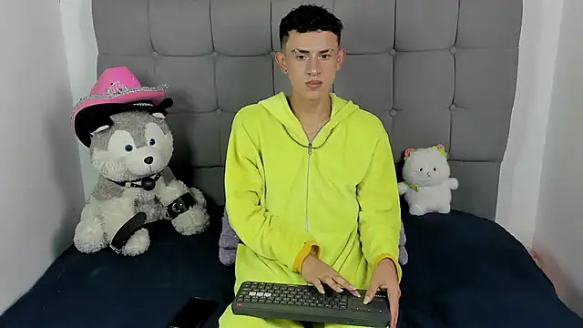 jeims hotboy online show from 3, 7, 2026
