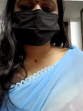 Snapshot of aparna99 chatting on 19, 9, 2025 aparna99 online show from 19, 9, 2025