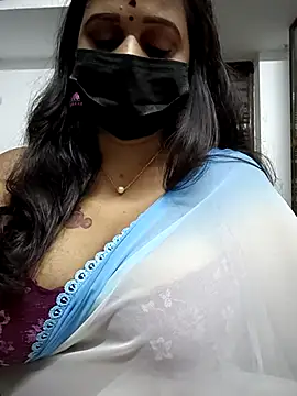Snapshot of aparna99 chatting on 1, 11, 2025 aparna99 online show from 1, 11, 2025