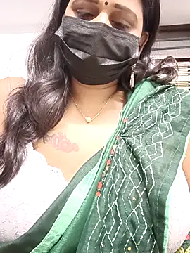 Snapshot of aparna99 chatting on 2, 11, 2025 aparna99 online show from 2, 11, 2025