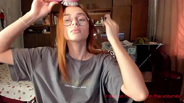 Snapshot of AngelaSwan chatting on 14, 9, 2025 AngelaSwan online show from 14, 9, 2025