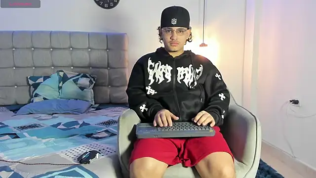 samxx muscle online show from 29, 10, 2025