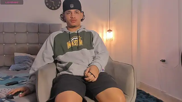 samxx muscle online show from 1, 12, 2025