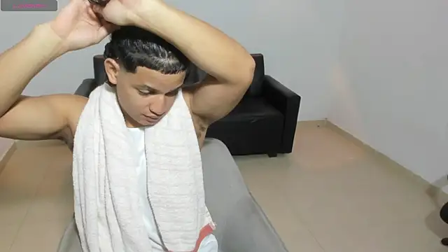 Snapshot of samxx_muscle chatting on 3, 6, 2026 samxx muscle online show from 3, 6, 2026