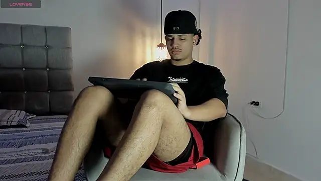 samxx muscle online show from 1, 10, 2025