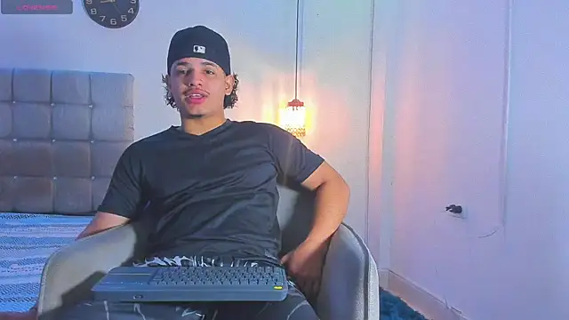 samxx muscle online show from 18, 12, 2025