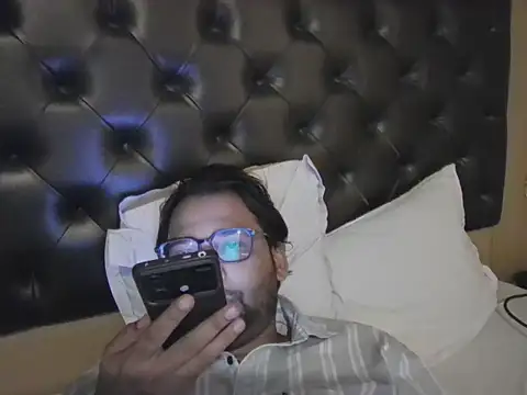 Snapshot of UAjit chatting on 15, 7, 2026 UAjit online show from 15, 7, 2026